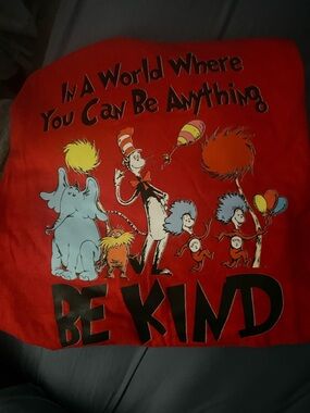 Gildan Red Dr. Seuss "Be Kind" Short Sleeve Tee